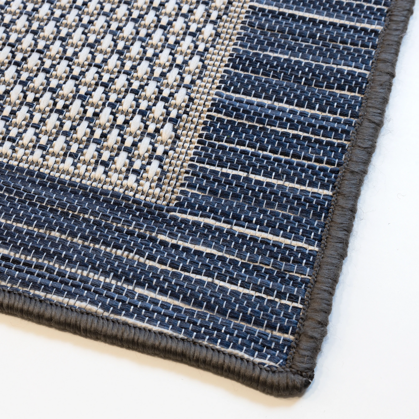 Felix Indoor / Outdoor Rug - M2M